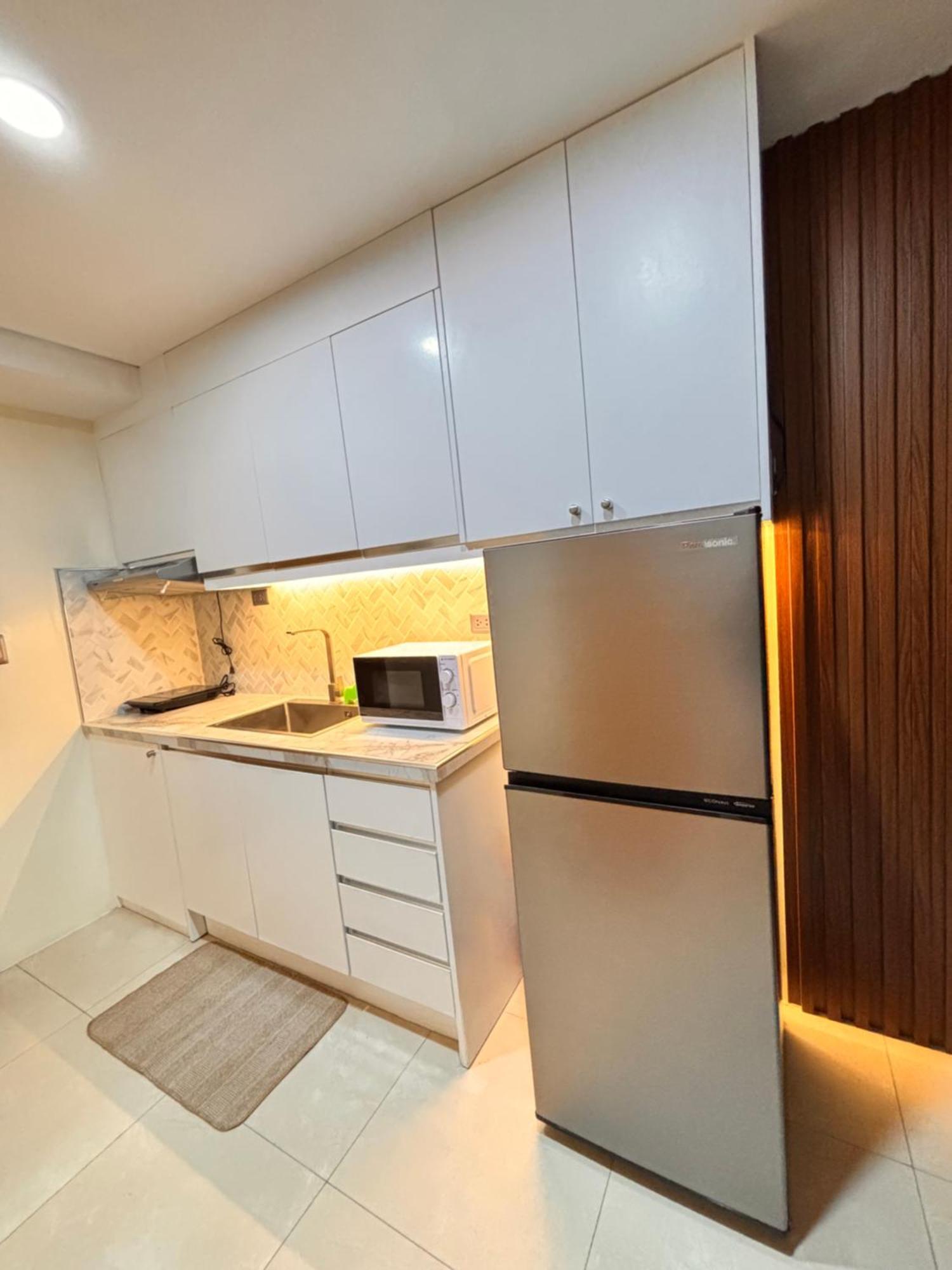 La Amore Place Pasig City Экстерьер фото