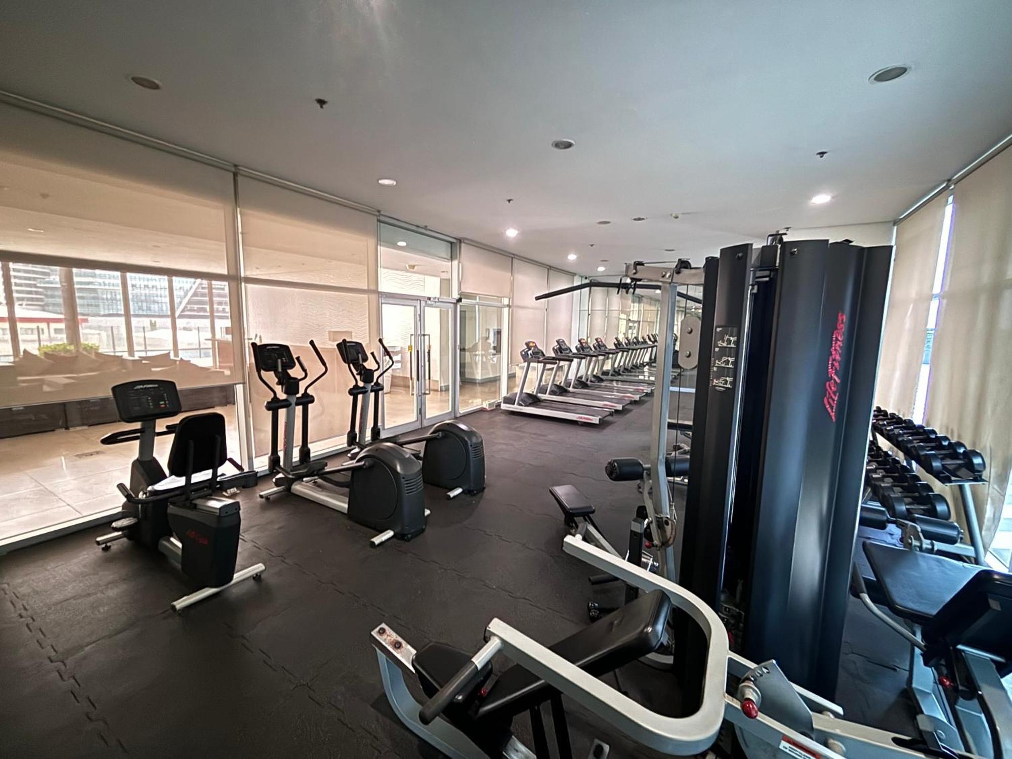 La Amore Place Pasig City Экстерьер фото