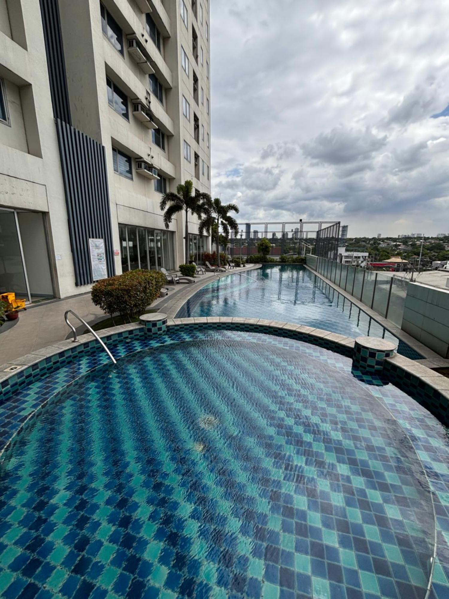 La Amore Place Pasig City Экстерьер фото