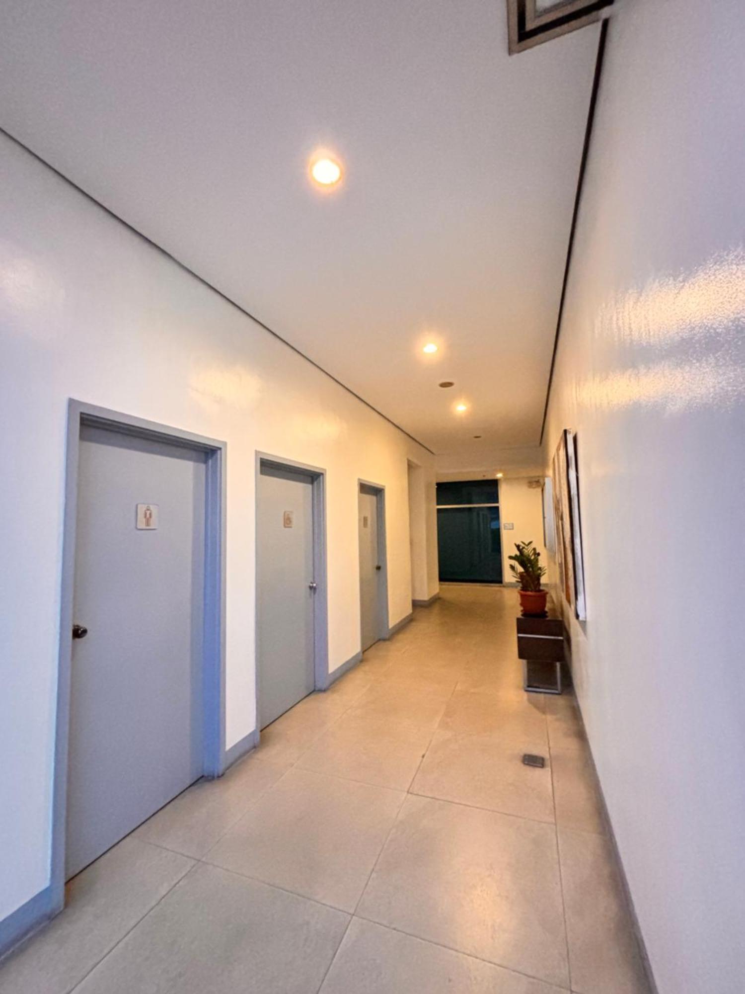 La Amore Place Pasig City Экстерьер фото